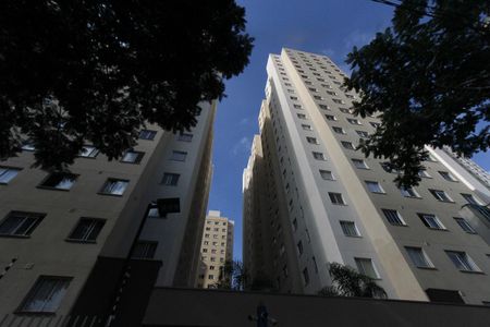 Apartamento à venda com 33m², 2 quartos e sem vaga Apartamento à venda com 33m², 2 quartos e sem vagaFachada