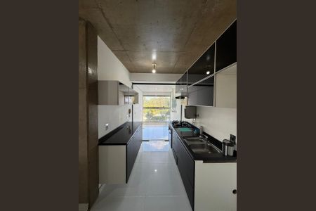 Apartamento à venda com 70m², 1 quarto e 2 vagas Apartamento à venda com 70m², 1 quarto e 2 vagasCozinha