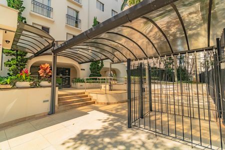 Apartamento à venda com 47m², 2 quartos e 1 vaga Apartamento à venda com 47m², 2 quartos e 1 vagaFachada