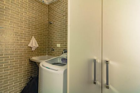 Apartamento à venda com 47m², 2 quartos e 1 vaga Apartamento à venda com 47m², 2 quartos e 1 vagaÁrea de Serviço