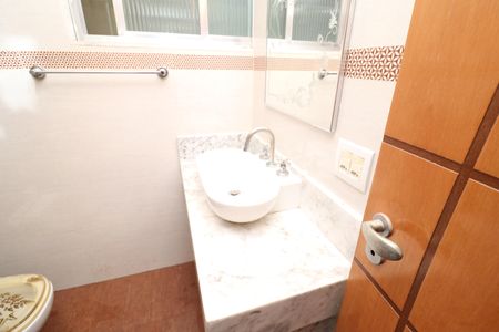 Apartamento à venda com 121m², 3 quartos e 2 vagasBanheiro Social