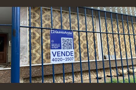 Apartamento à venda com 121m², 3 quartos e 2 vagas Apartamento à venda com 121m², 3 quartos e 2 vagasPlaca