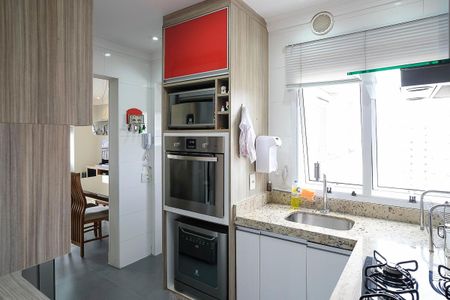 Apartamento à venda com 97m², 3 quartos e 2 vagasCozinha