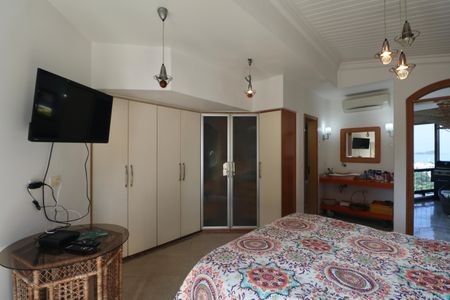 Apartamento para alugar com 400m², 4 quartos e 3 vagas Apartamento para alugar com 400m², 4 quartos e 3 vagasQuarto Suíte 4