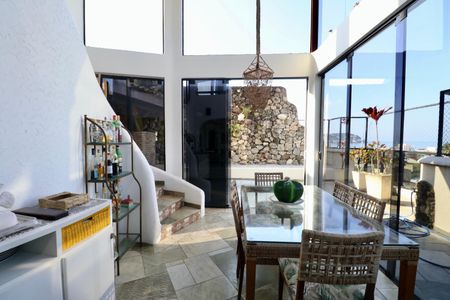 Apartamento para alugar com 400m², 4 quartos e 3 vagas Apartamento para alugar com 400m², 4 quartos e 3 vagasSala