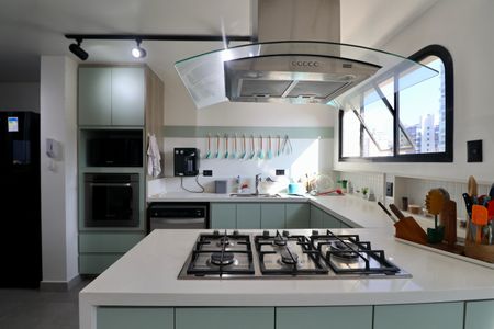 Apartamento para alugar com 400m², 4 quartos e 3 vagas Apartamento para alugar com 400m², 4 quartos e 3 vagasCozinha