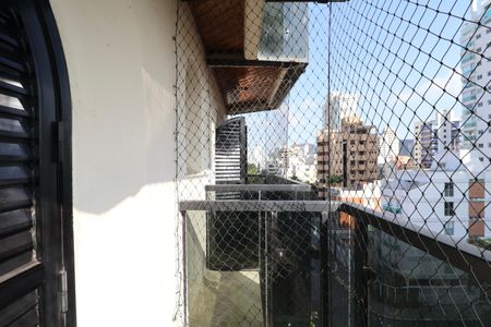 Apartamento para alugar com 400m², 4 quartos e 3 vagas Apartamento para alugar com 400m², 4 quartos e 3 vagasVaranda