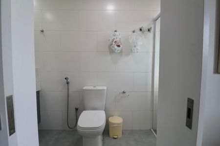 Apartamento para alugar com 400m², 4 quartos e 3 vagas Apartamento para alugar com 400m², 4 quartos e 3 vagasBanheiro Suíte 2