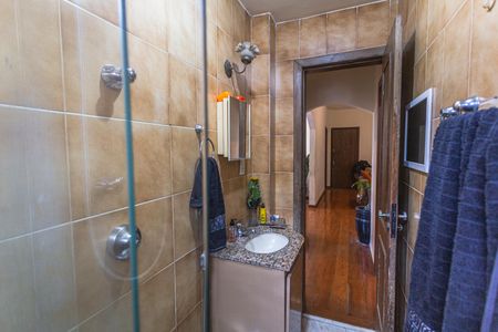 Apartamento à venda com 65m², 2 quartos e 2 vagasBanheiro Social