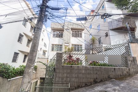 Apartamento à venda com 65m², 2 quartos e 2 vagasFachada