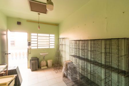 Casa à venda com 450m², 5 quartos e 4 vagas Casa à venda com 450m², 5 quartos e 4 vagas Edicula /Quarto anexo 04