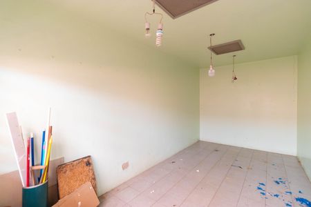 Casa à venda com 450m², 5 quartos e 4 vagas Casa à venda com 450m², 5 quartos e 4 vagas Edicula/Quarto anexo 02