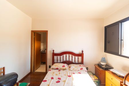 Casa à venda com 450m², 5 quartos e 4 vagas Casa à venda com 450m², 5 quartos e 4 vagasSuíte 02