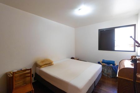 Casa à venda com 450m², 5 quartos e 4 vagas Casa à venda com 450m², 5 quartos e 4 vagasSuíte 04