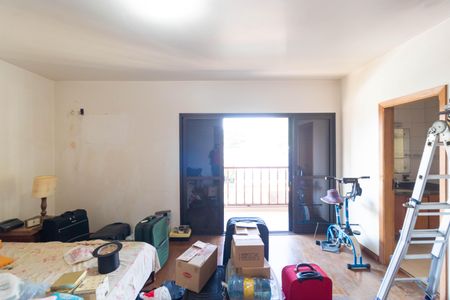 Casa à venda com 450m², 5 quartos e 4 vagas Casa à venda com 450m², 5 quartos e 4 vagasSuíte 01