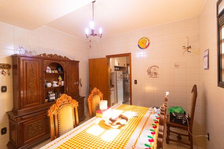 Casa à venda com 450m², 5 quartos e 4 vagas Casa à venda com 450m², 5 quartos e 4 vagasCopa