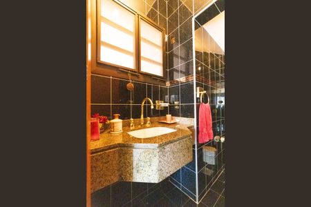 Casa à venda com 450m², 5 quartos e 4 vagas Casa à venda com 450m², 5 quartos e 4 vagasLavabo