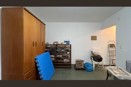 Casa à venda com 124m², 2 quartos e 1 vaga Casa à venda com 124m², 2 quartos e 1 vagaEdícula