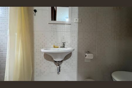 Casa à venda com 124m², 2 quartos e 1 vaga Casa à venda com 124m², 2 quartos e 1 vagaBanheiro da Edícula