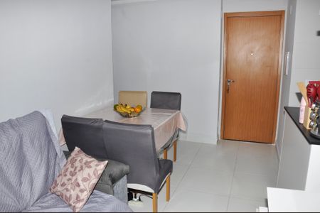 Apartamento à venda com 43m², 2 quartos e 1 vaga Apartamento à venda com 43m², 2 quartos e 1 vagaSala