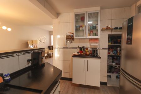 Casa de condomínio à venda com 130m², 3 quartos e 2 vagas Casa de condomínio à venda com 130m², 3 quartos e 2 vagasCozinha e Área de Serviço