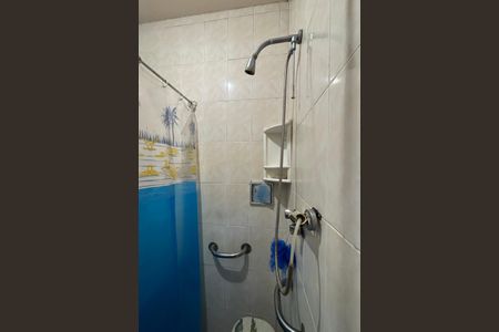 Apartamento à venda com 130m², 4 quartos e sem vaga Apartamento à venda com 130m², 4 quartos e sem vagaBanheiro social