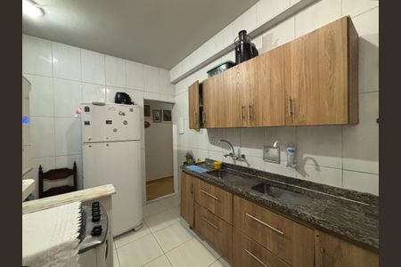Apartamento à venda com 130m², 4 quartos e sem vaga Apartamento à venda com 130m², 4 quartos e sem vagaCozinha
