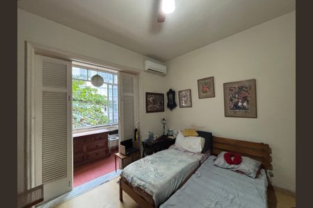 Apartamento à venda com 130m², 4 quartos e sem vaga Apartamento à venda com 130m², 4 quartos e sem vagaQuarto 2