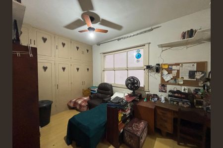 Apartamento à venda com 130m², 4 quartos e sem vaga Apartamento à venda com 130m², 4 quartos e sem vagaSuíte