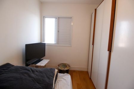 Apartamento à venda com 87m², 3 quartos e 2 vagasQuarto 2