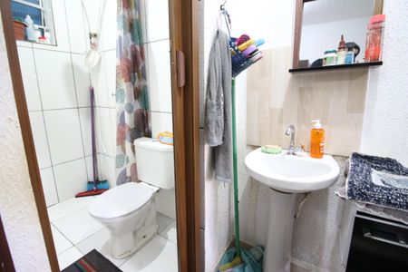 Casa à venda com 57m², 2 quartos e sem vagaBanheiro