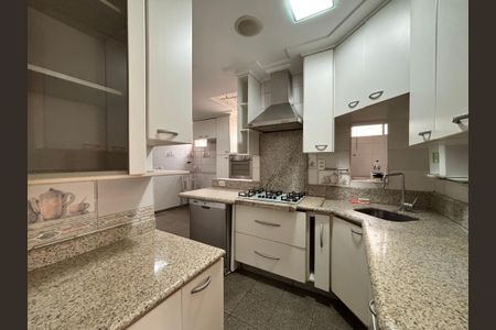 Apartamento à venda com 80m², 2 quartos e 1 vaga Apartamento à venda com 80m², 2 quartos e 1 vagaCozinha