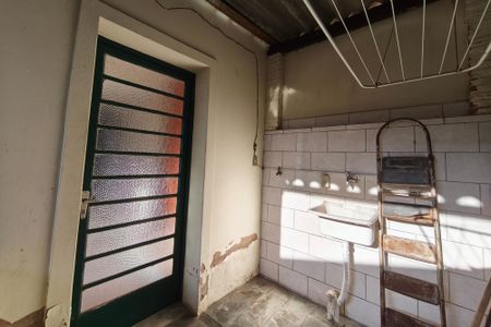 Casa à venda com 250m², 4 quartos e 2 vagasCasa 2 - Quintal