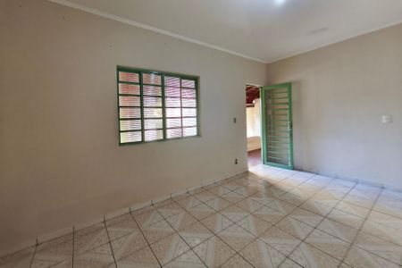 Casa à venda com 250m², 4 quartos e 2 vagasCasa 2 - Sala