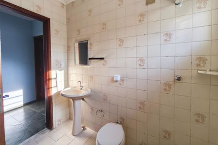 Casa à venda com 250m², 4 quartos e 2 vagasBanheiro da Suíte