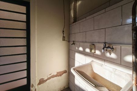 Casa à venda com 250m², 4 quartos e 2 vagasCasa 2 - Quintal