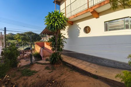 Casa à venda com 250m², 4 quartos e 2 vagasQuintal