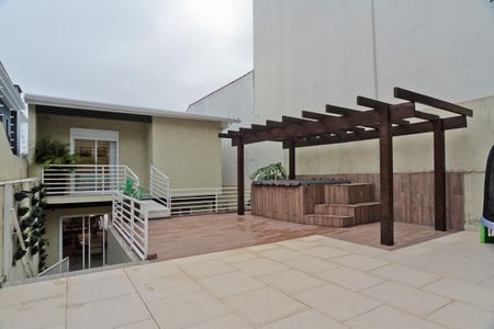 Casa à venda com 240m², 3 quartos e 2 vagasÁrea Externa