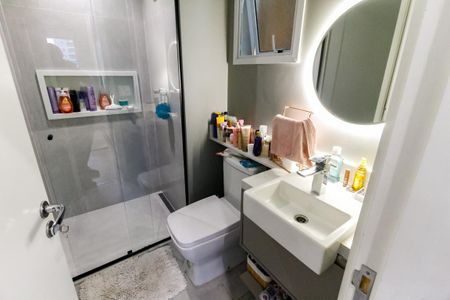 Apartamento à venda com 75m², 2 quartos e 2 vagas Apartamento à venda com 75m², 2 quartos e 2 vagasBanheiro da Suíte 2