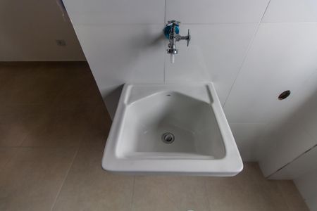 Apartamento para alugar com 34m², 2 quartos e sem vaga Apartamento para alugar com 34m², 2 quartos e sem vagaÁrea de Serviço