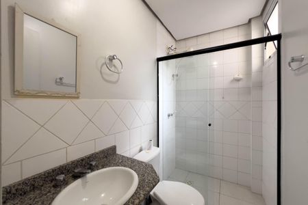 Casa de condomínio à venda com 117m², 2 quartos e 1 vaga Casa de condomínio à venda com 117m², 2 quartos e 1 vagaBanheiro da Suíte 2