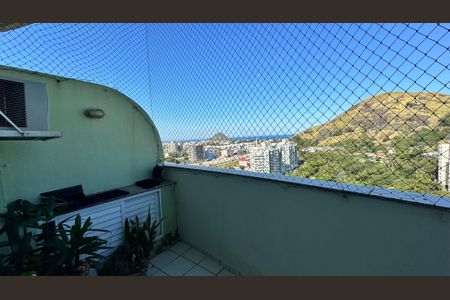 Apartamento à venda com 112m², 3 quartos e 2 vagasVaranda