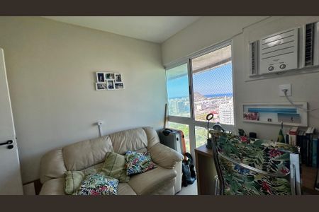 Apartamento à venda com 112m², 3 quartos e 2 vagasQuarto 