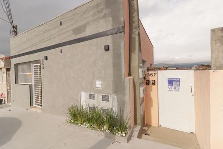 Casa à venda com 190m², 8 quartos e sem vaga Casa à venda com 190m², 8 quartos e sem vagaFachada