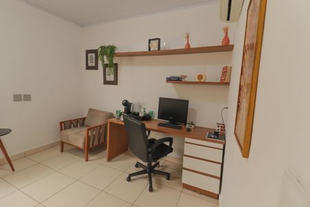 Casa à venda com 190m², 8 quartos e sem vaga Casa à venda com 190m², 8 quartos e sem vagaCasa 3 - Quarto