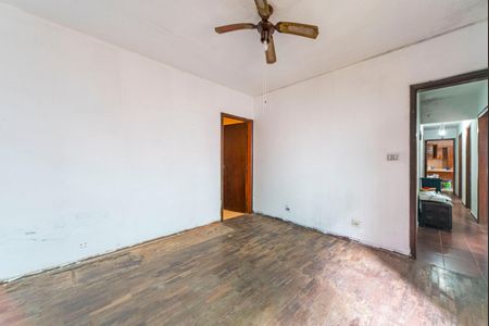 Casa à venda com 385m², 4 quartos e 3 vagasQuarto 3