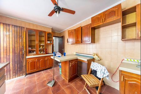 Casa à venda com 385m², 4 quartos e 3 vagasCozinha