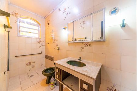 Casa à venda com 385m², 4 quartos e 3 vagasBanheiro do Quarto 3