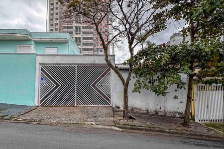 Casa à venda com 385m², 4 quartos e 3 vagasFachada