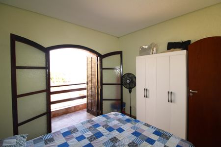 Casa à venda com 120m², 4 quartos e 4 vagasCasa 2 - Suíte 2